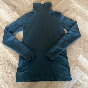 NWOT - Athleta Women’s Flurry Blizzard Rib Turtleneck